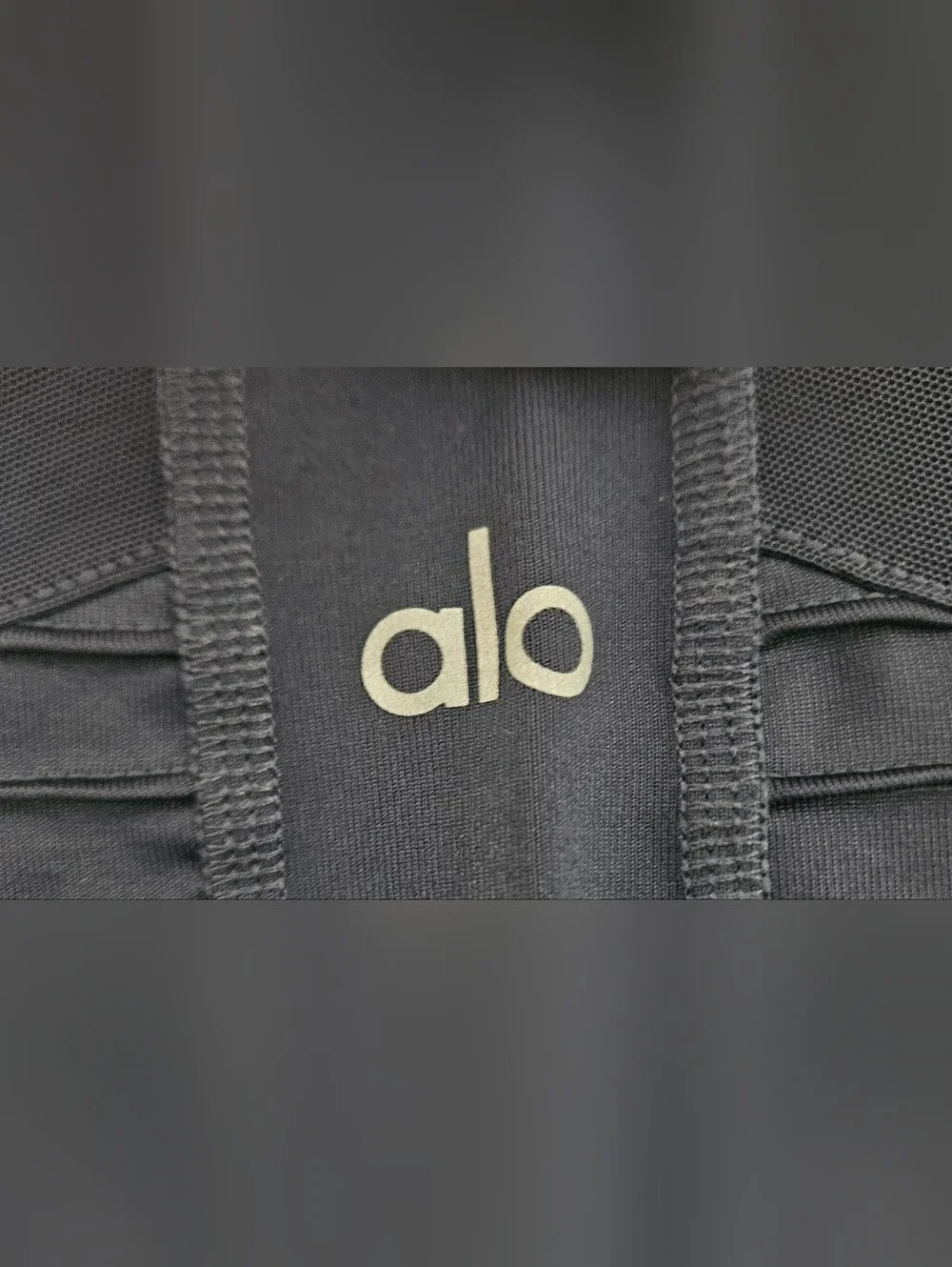 Alo Yoga High-Waist Moto Legging in the anthracite gray Color Size S
